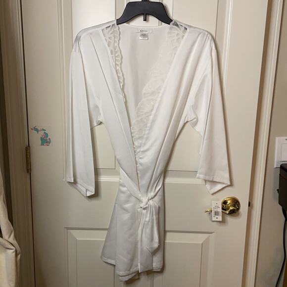 NATORI Deco Lace Robe Ivory M NWT - Picture 6 of 9